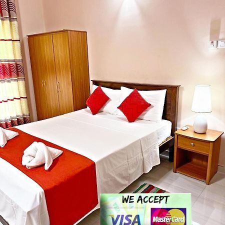 Lahiru Airport Villa Andiambalama Екстер'єр фото
