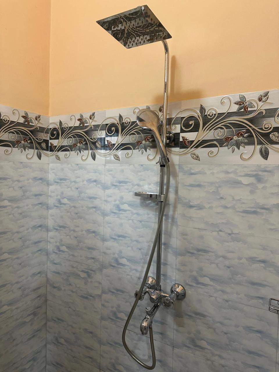 Lahiru Airport Villa Andiambalama Екстер'єр фото