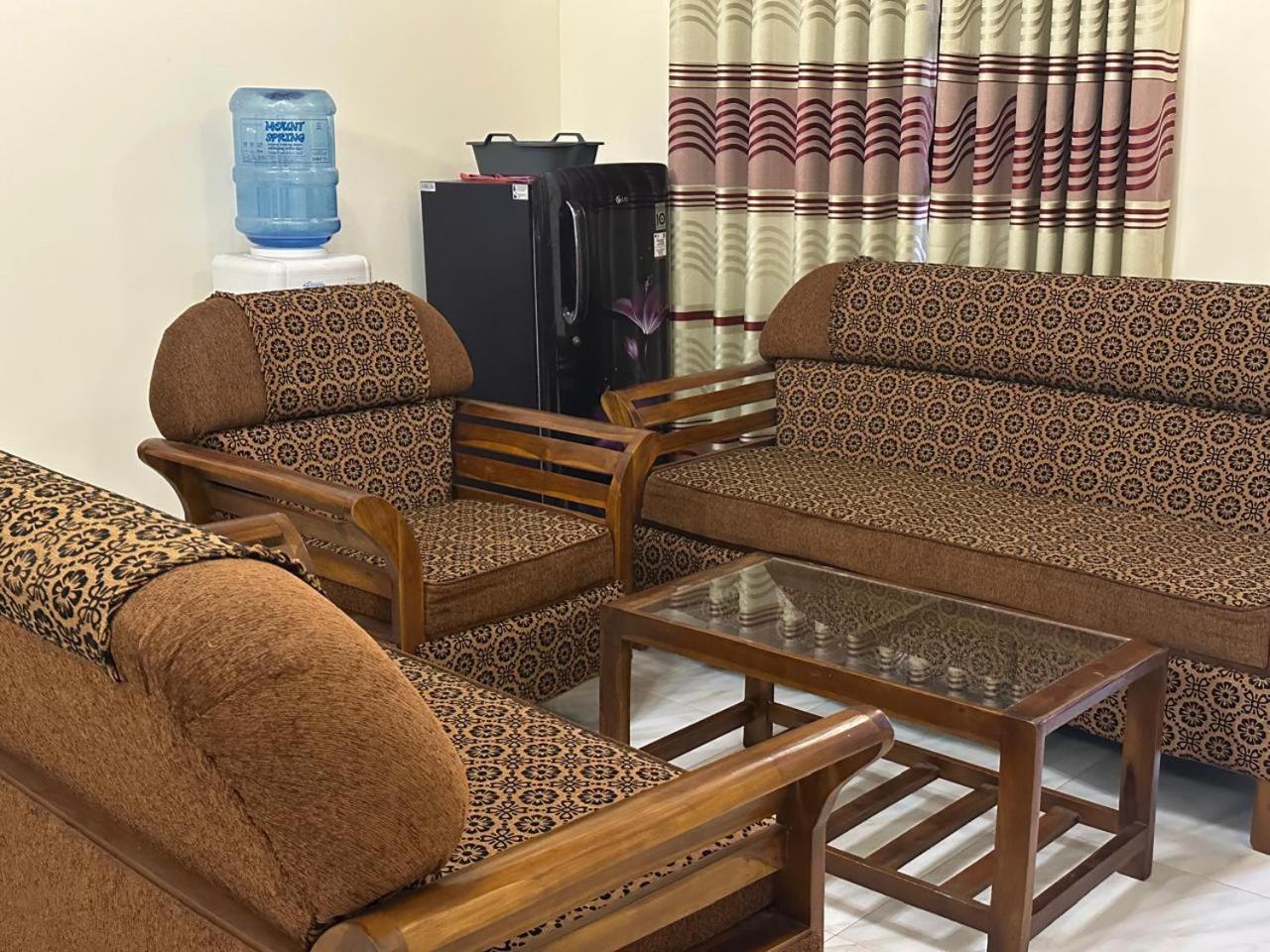 Lahiru Airport Villa Andiambalama Екстер'єр фото