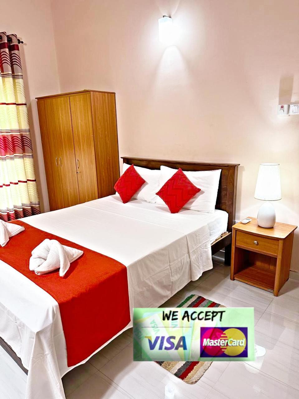 Lahiru Airport Villa Andiambalama Екстер'єр фото